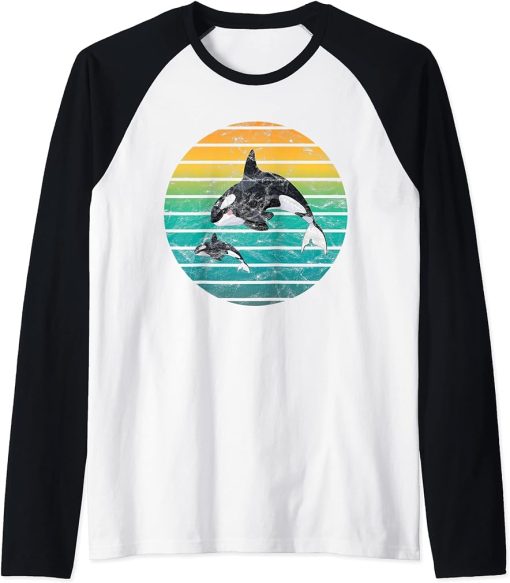 Cool Vintage Sunset Whale Watching - Orca Watching Raglan Baseball Tee